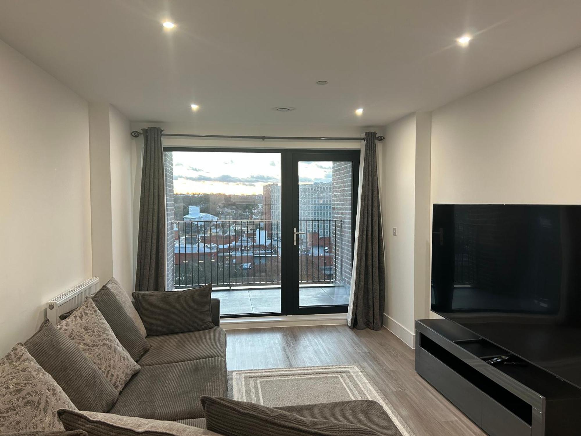 Kinzo'S Apartment Chatham  Bagian luar foto